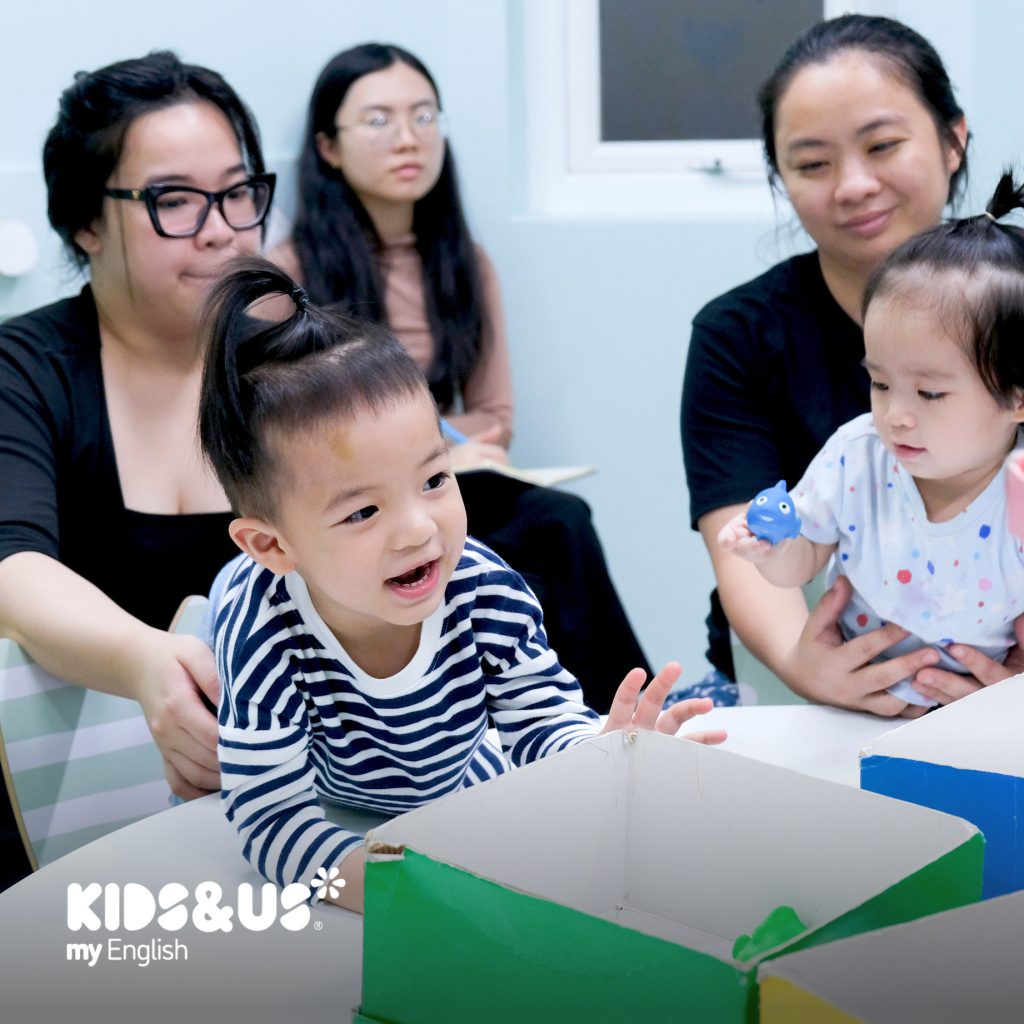 những cách giúp trẻ mầm non tự tin giao tiếp tiếng Anh tốt hơn